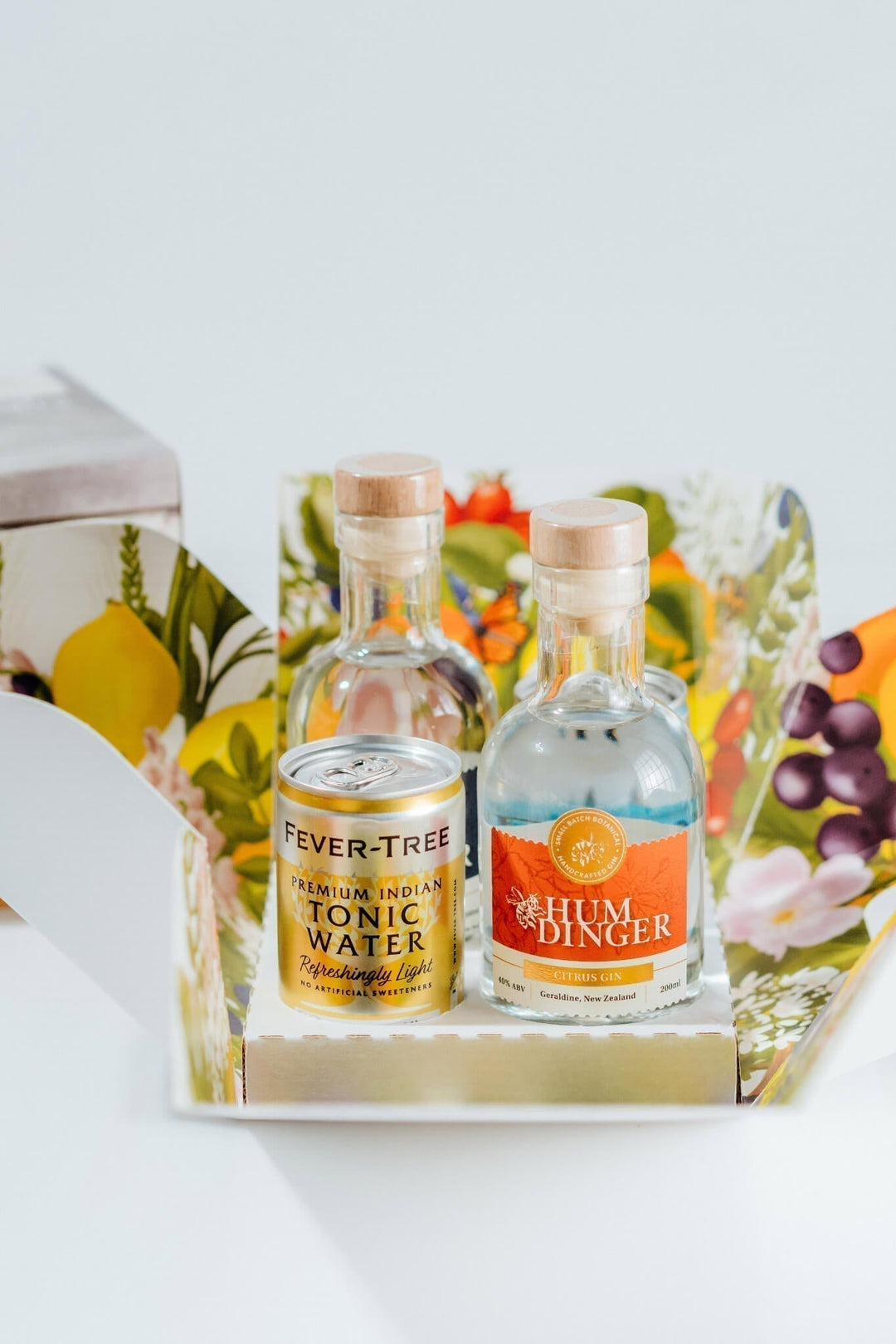 Humdinger Beehive gin gift box