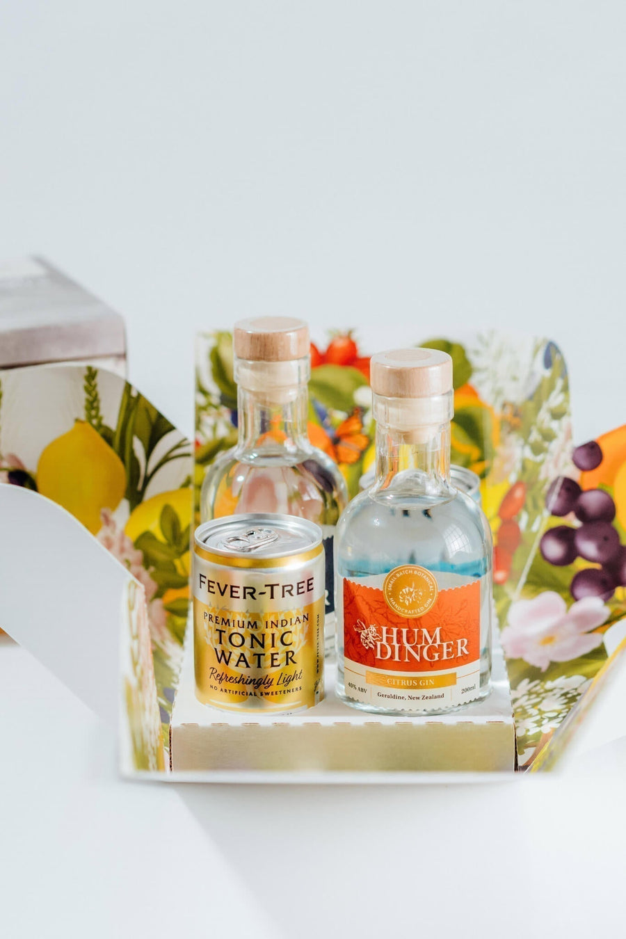 Humdinger Beehive gin gift box