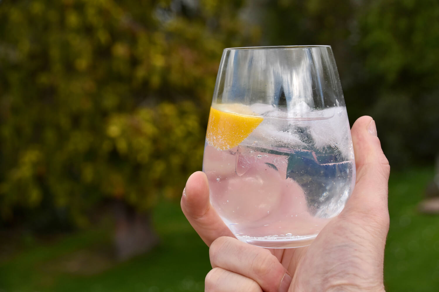 A glass of Humdinger gin and tonic