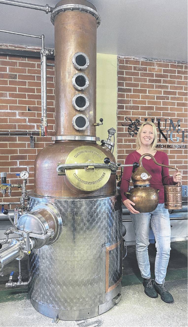 Humdinger Gin featured in the Timaru Courier